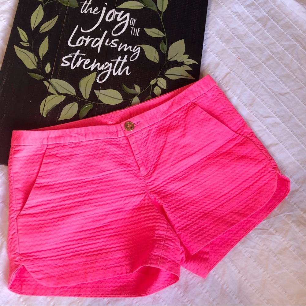 Lilly Pulitzer textured hot pink shorts